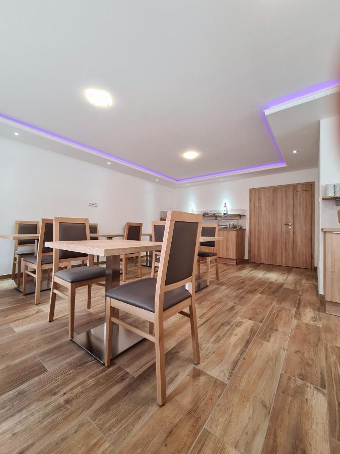 Hotel Pension Nordzeit Норддайх Экстерьер фото
