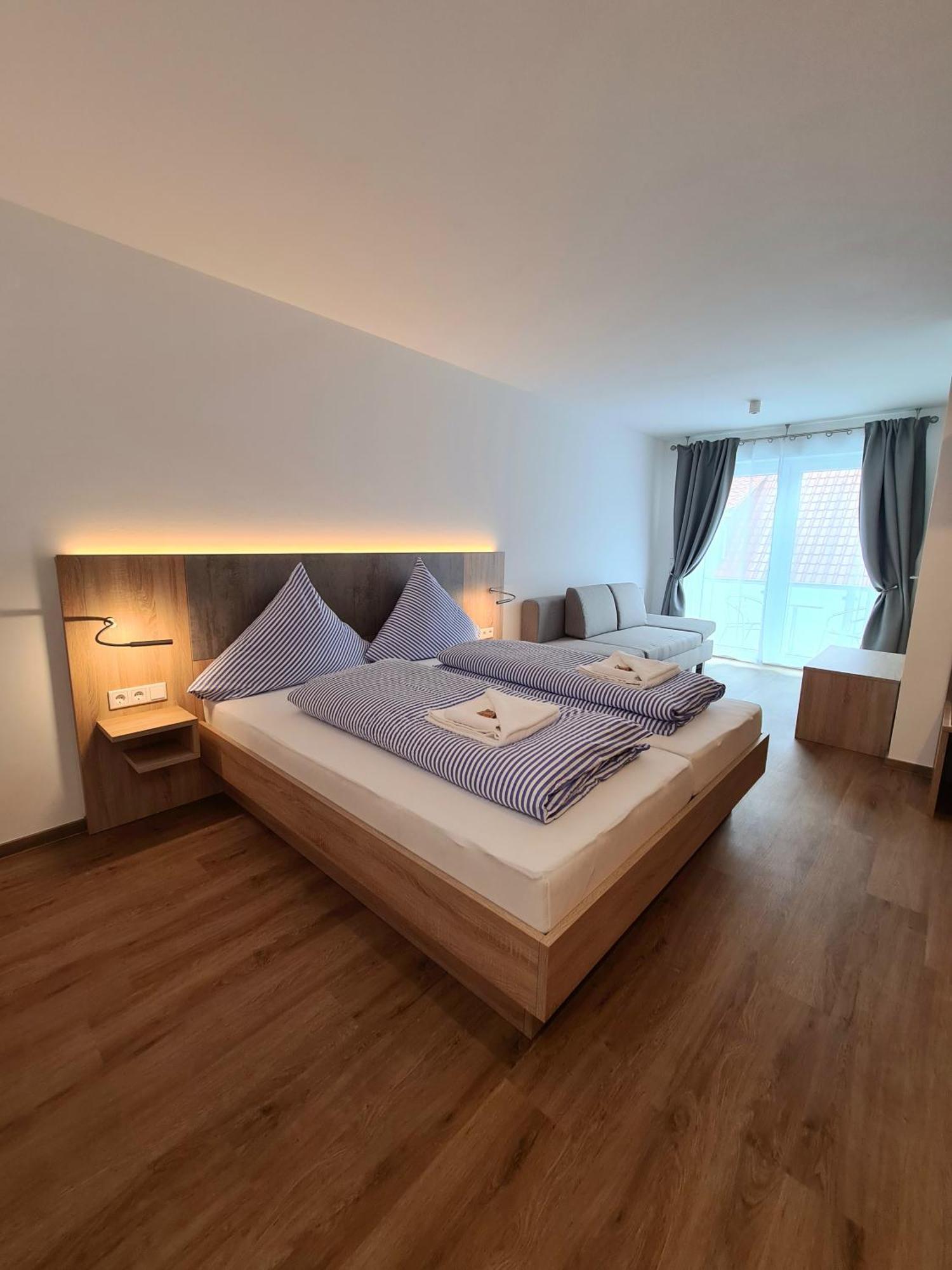 Hotel Pension Nordzeit Норддайх Экстерьер фото